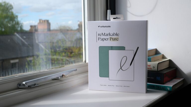 reMarkable Paper Pro vs Apple iPad Pro M4: Real-World E Ink Tablet Analysis